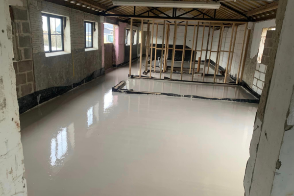 Flowscreedsw - Flooring laid, awaiting final finish