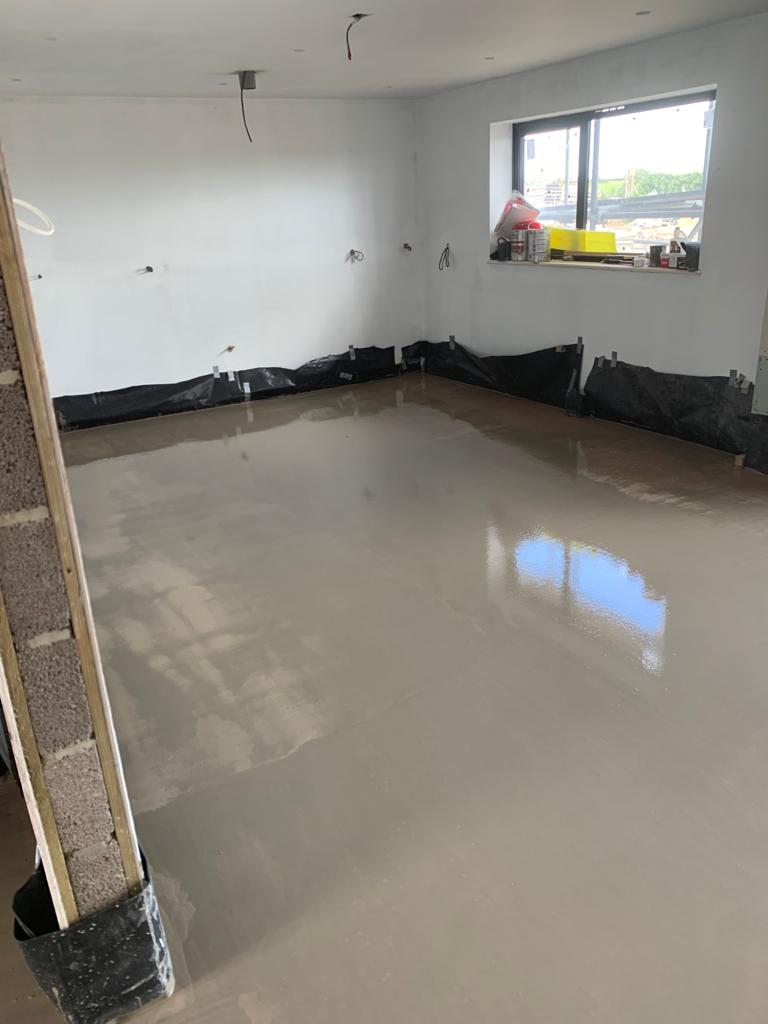 Flow screed South West - liquid floor screed laid